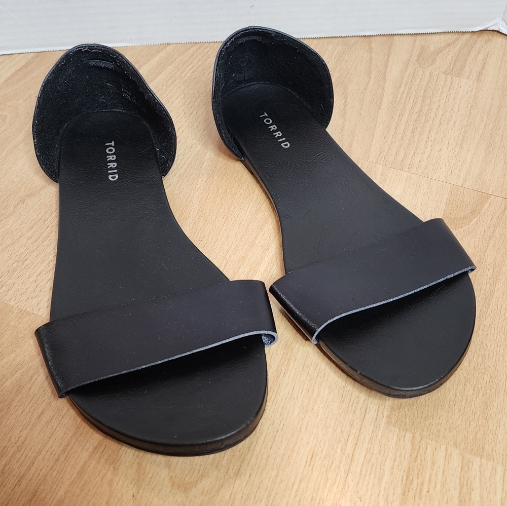 Torrid 11.5WW  Black D'Orsay Open Toe Flat Vegan Leather Size 11.5 Wide Width